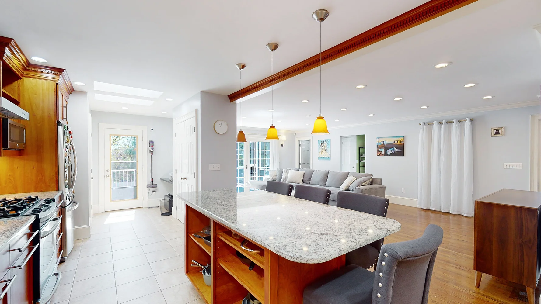 Real Estate Listing Example 13